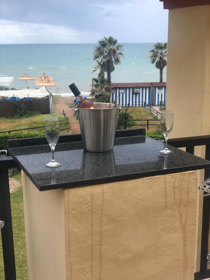 Beachfront Apartment - Sea Views - Marbella Esterno foto