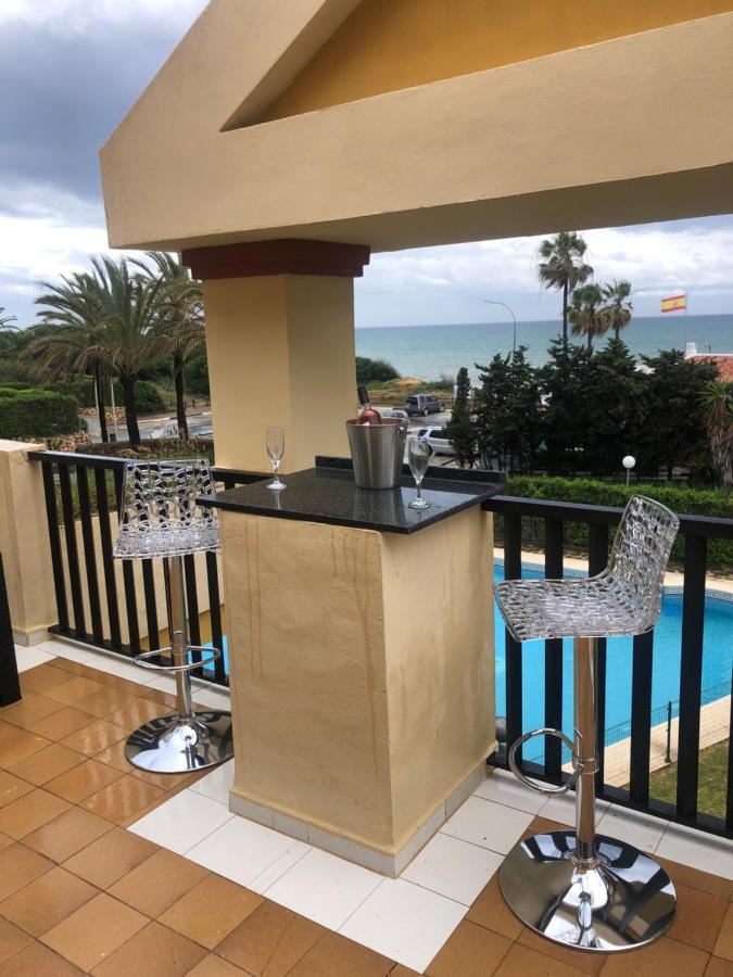 Beachfront Apartment - Sea Views - Marbella Esterno foto