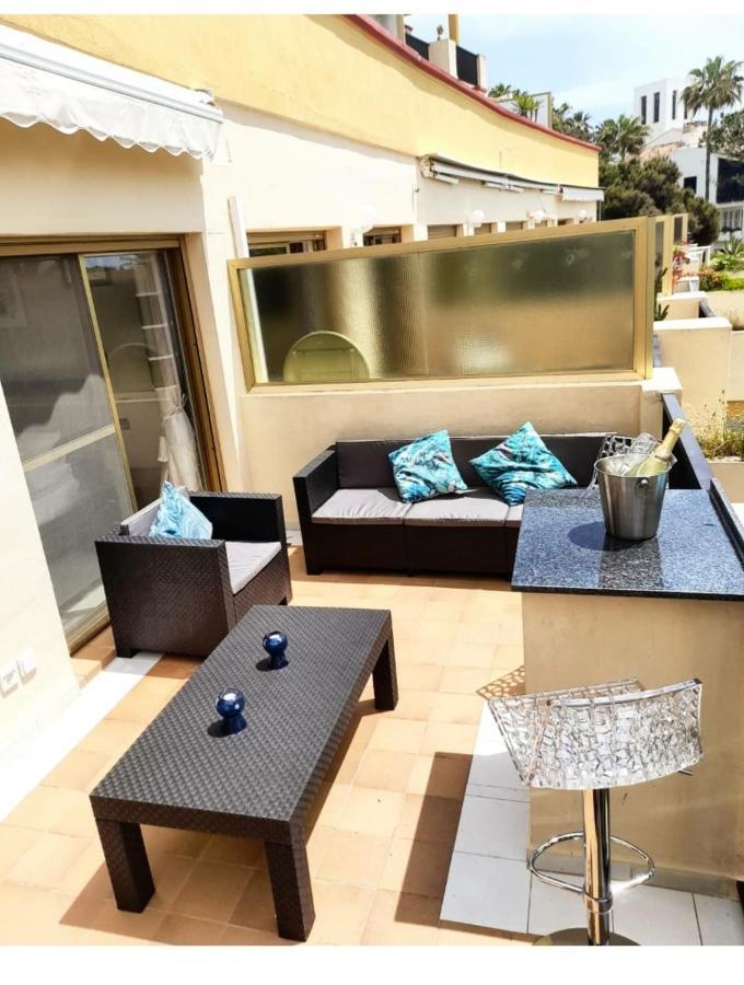 Beachfront Apartment - Sea Views - Marbella Esterno foto