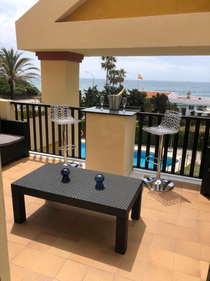 Beachfront Apartment - Sea Views - Marbella Esterno foto